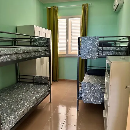 Semesterbostad Casa Mabele *